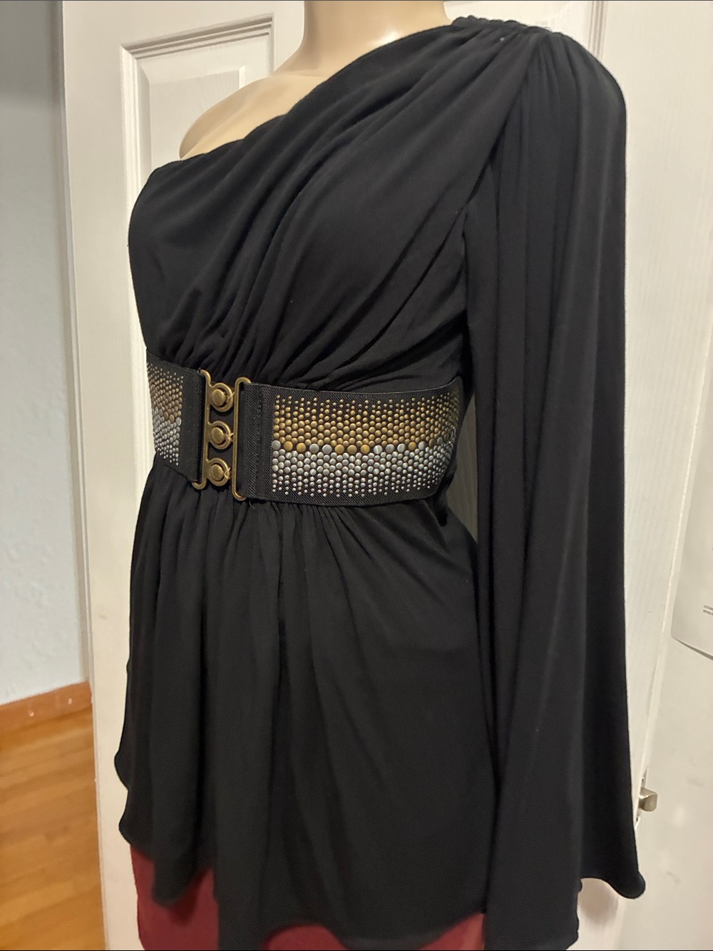 Sky One-Shoulder Black Blouse with Embellished Belt dress - Picture 5 of 17